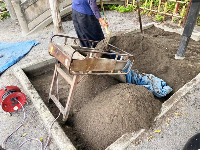 丸山幼稚園　砂場の消毒・除菌